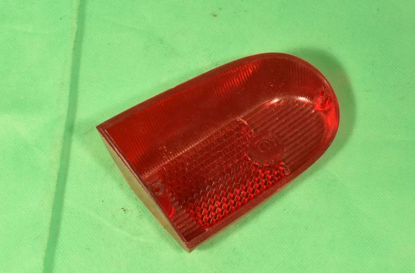 Leuchtkappe hinten links rot.Fiat 1100-103E