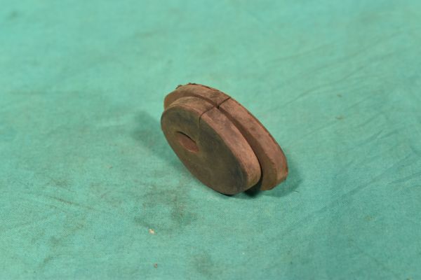 Gummistopfen länglich,Fur Tacho Fiat X1/9