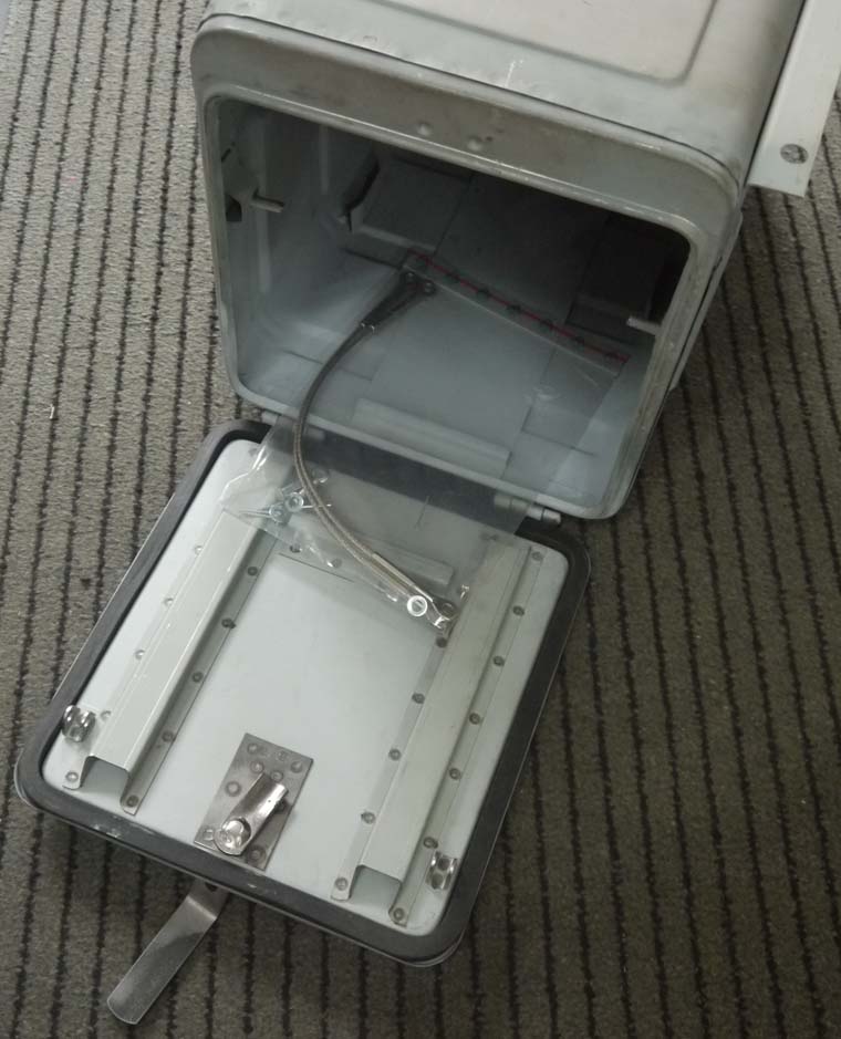 Batteriekasten komplett mit Türe