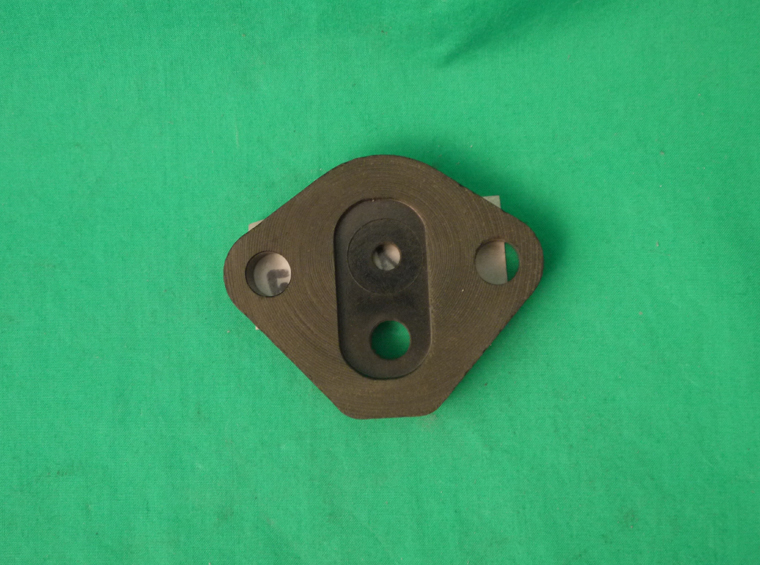 Isolierflansch zur Benzinpumpe Fiat 600