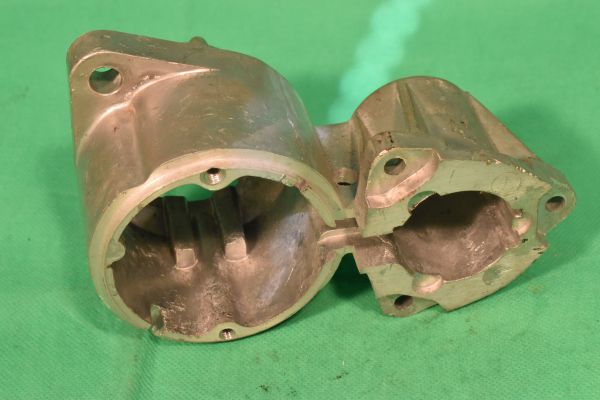 Anlassergehäuse 1100