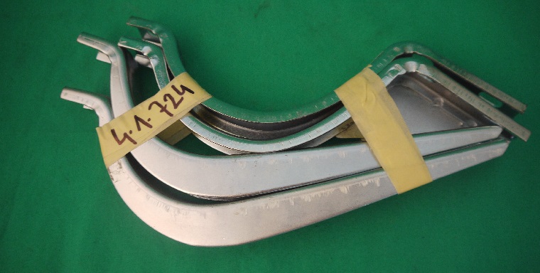 Satz Auspuffhalter 126